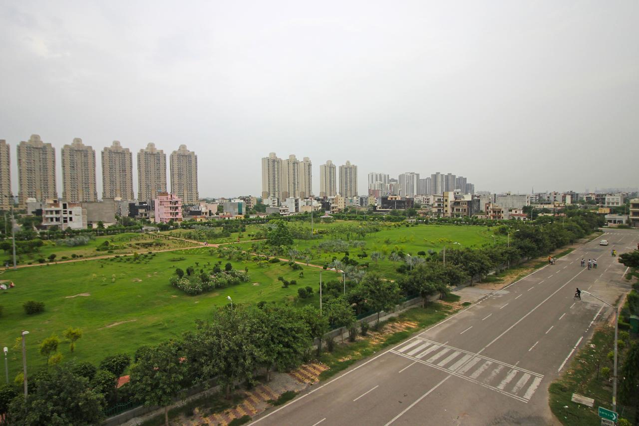 Oyo 9192 Hotel Raghav Residency Нойда Экстерьер фото